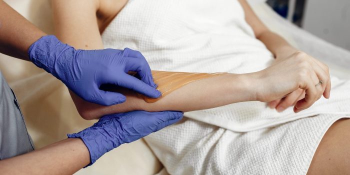 Half arm waxing female